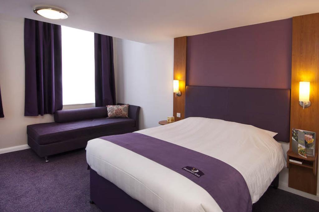 Premier Inn Exeter Central St. Davids Экстерьер фото