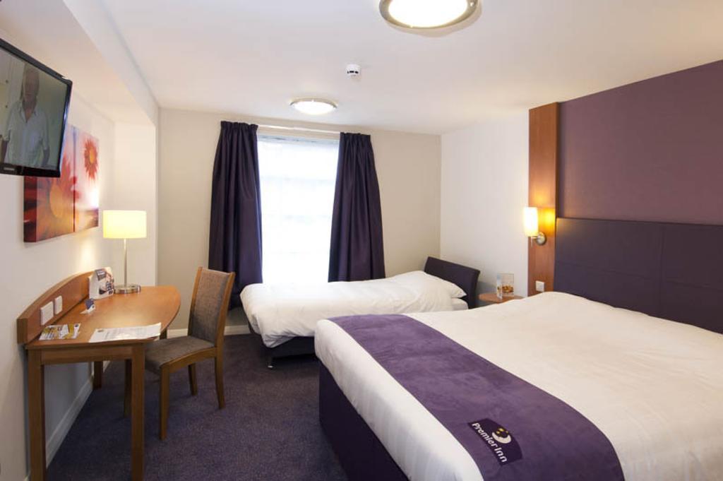 Premier Inn Exeter Central St. Davids Номер фото