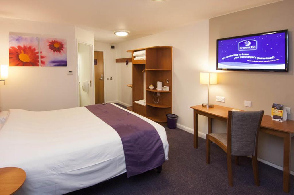 Premier Inn Exeter Central St. Davids Экстерьер фото